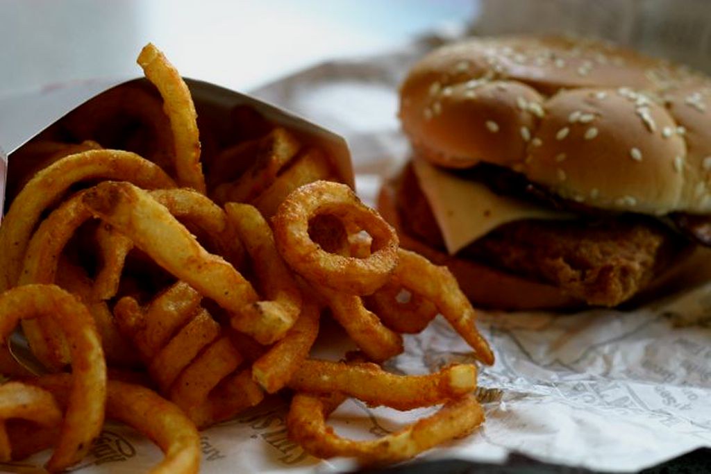 Fast, Friendly, and Fabulous: Students Reveal Their Favorite Fast Food Restaurants