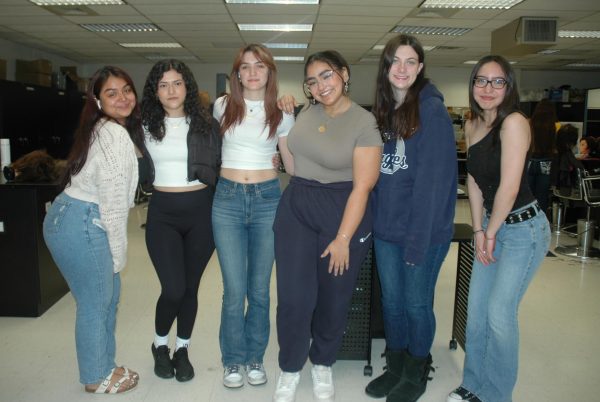 Navigation to Story: Spring Beauty Trends: Cosmetology Students Share Their Expertise