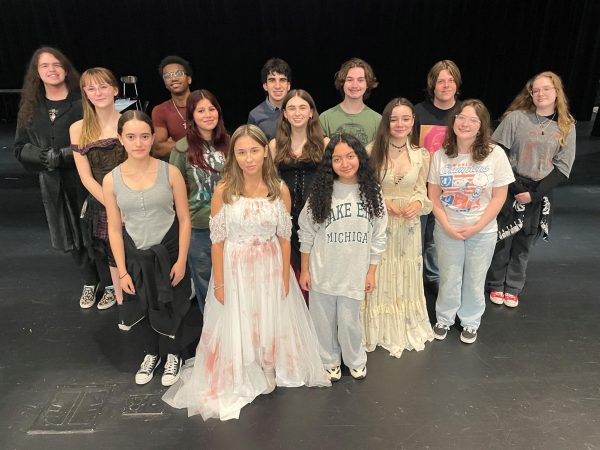 Navigation to Story: OHS Theatre Department’s Production of Dracula to Debut in November