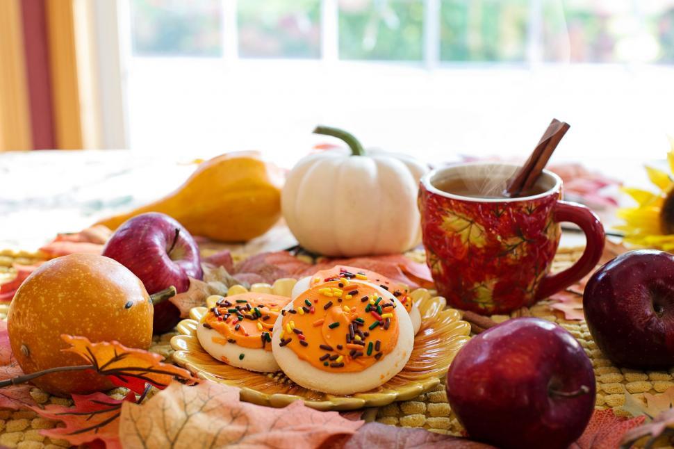 Our Favorite Fall Foods, Drinks, and Candies!