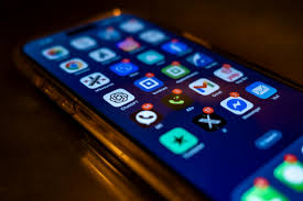 Social Media's Impact on Teen Relationships