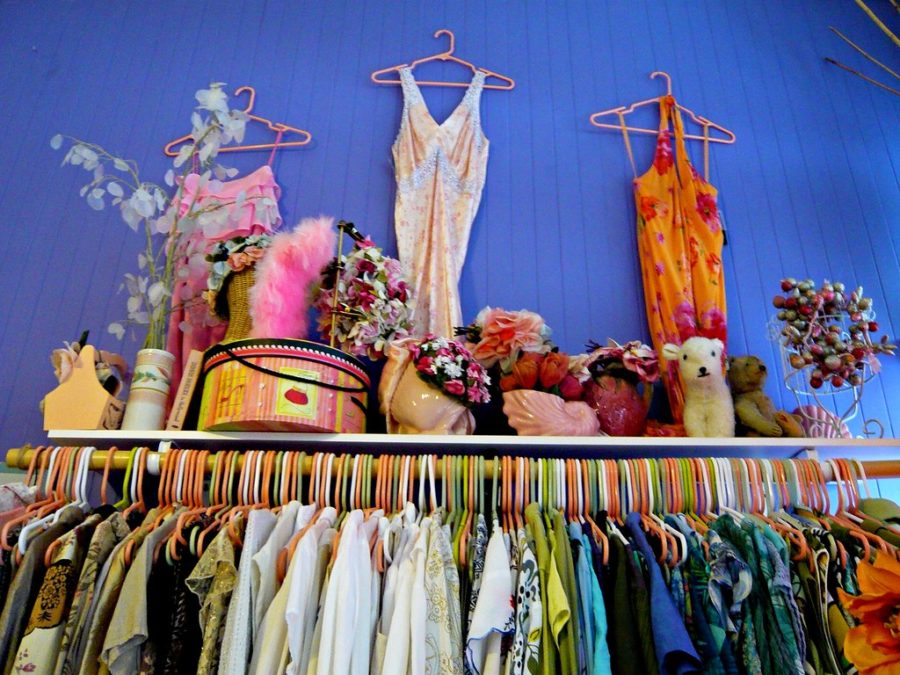 Secondhand Shopping: Tips For Thrifting