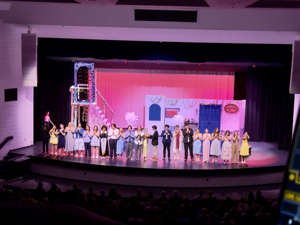 Mamma Mia! Cast Dazzles Audiences of Over 200 Each Night